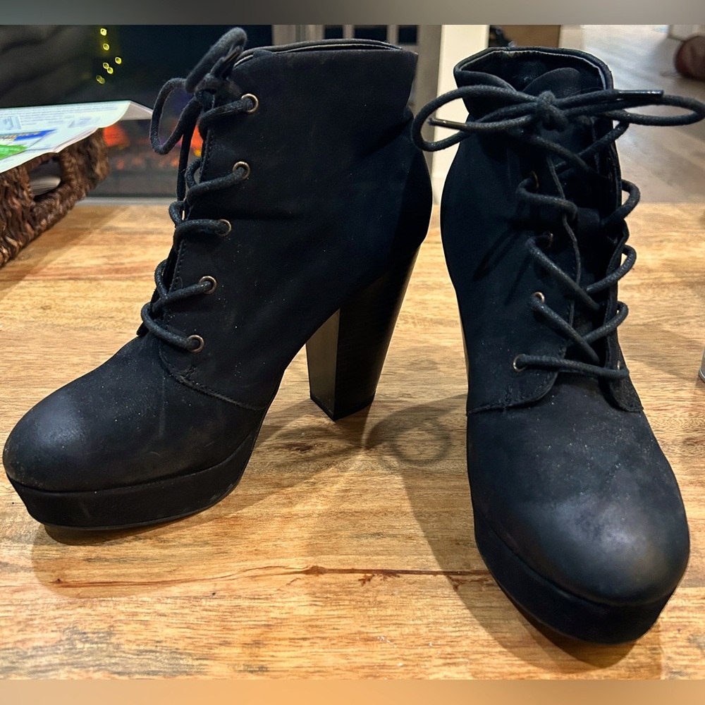 Black heeled booties